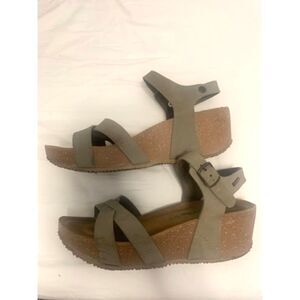 BioNatura 24 Fregene Women's Sandal Nubuck Wedge Sz 39/8 Neutral Taupe Khaki Mud